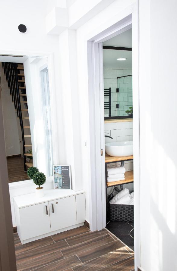 Cibola Boutique - C Apartment Tbilisi Exterior foto